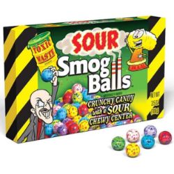 Toxic Waste hele zure snoepballen, crunchy aan de buitenkant en chewy binnenin. Smog balls zien er ook erg mooi uit