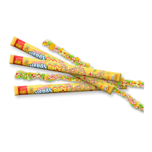 Nerds Ropes tropical zijn Amerikaanse snoepjes en hebben een lange gummy kabel overgoten met nerds candy